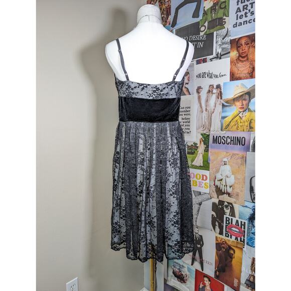 Lace Y2k Gothic Dress - Picture 4 of 5